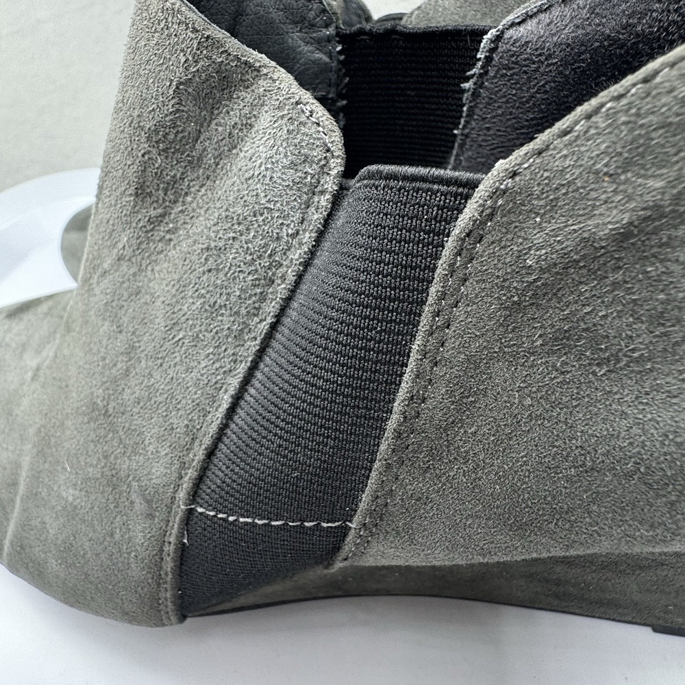 VIONIC Women's Size 9 Stanton Gray Suede Comfort Wedge Ankle Boots Booties - Picture 3 of 11
